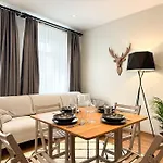 Sahin Pera Suit2 Great Location 2 Bedroom Air-conditioned Appartement *
