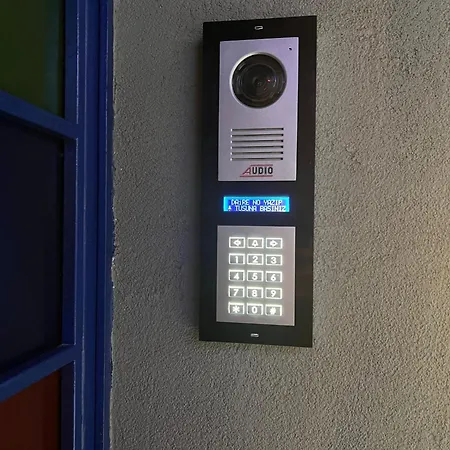 Апартаменты Sahin Pera Suit2 Great Location 2 Bedroom Air-conditioned