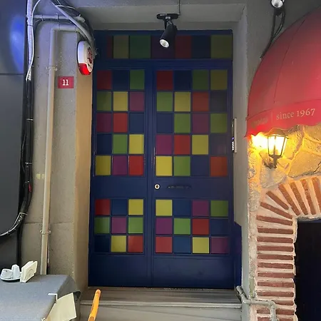 Sahin Pera Suit2 Great Location 2 Bedroom Air-conditioned *